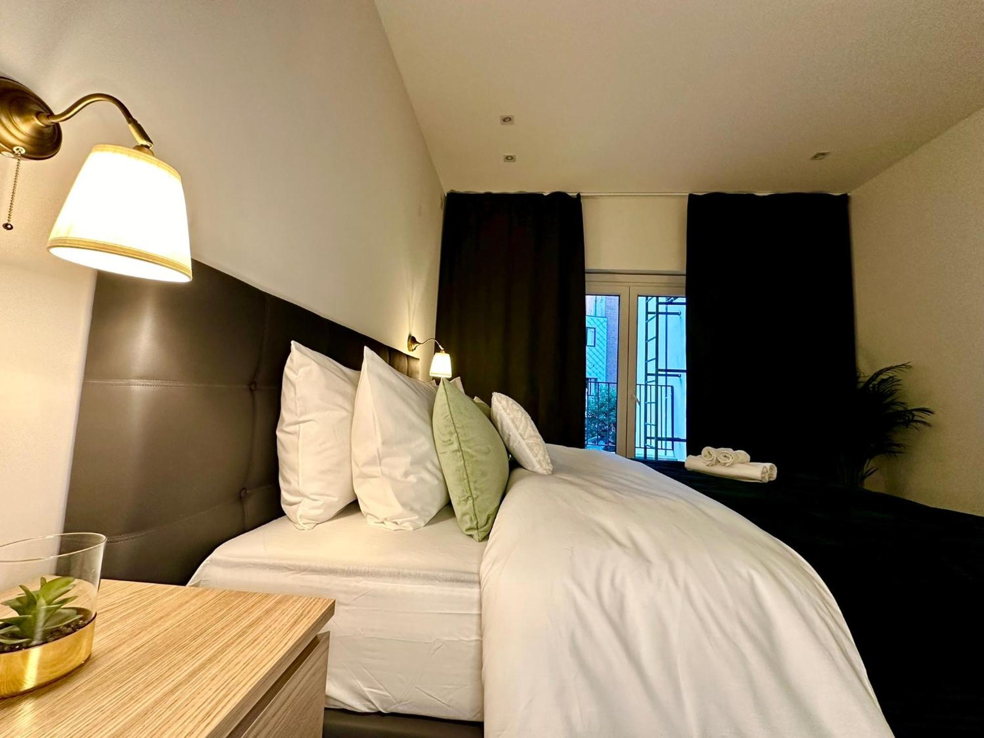 Luxury Suites Park By Rikas Hotels Anvers Exterior foto